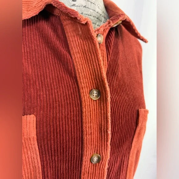 Oli & Hali Raw Edge Oversized Button Down Pocketed Corduroy Shacket Size M - Picture 3 of 14
